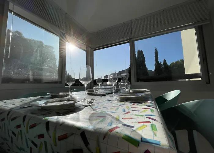A Sete, 55m², Proche Plage, Parking, Wifi - Fr-1-338-511 شقة *
