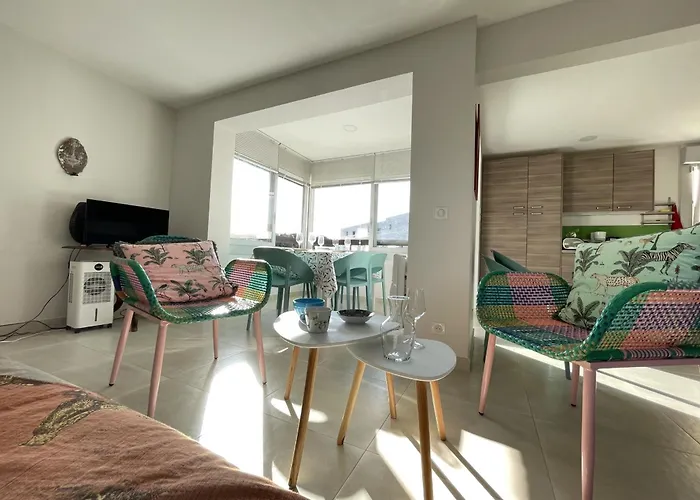A Sete, 55m², Proche Plage, Parking, Wifi - Fr-1-338-511 شقة سُت